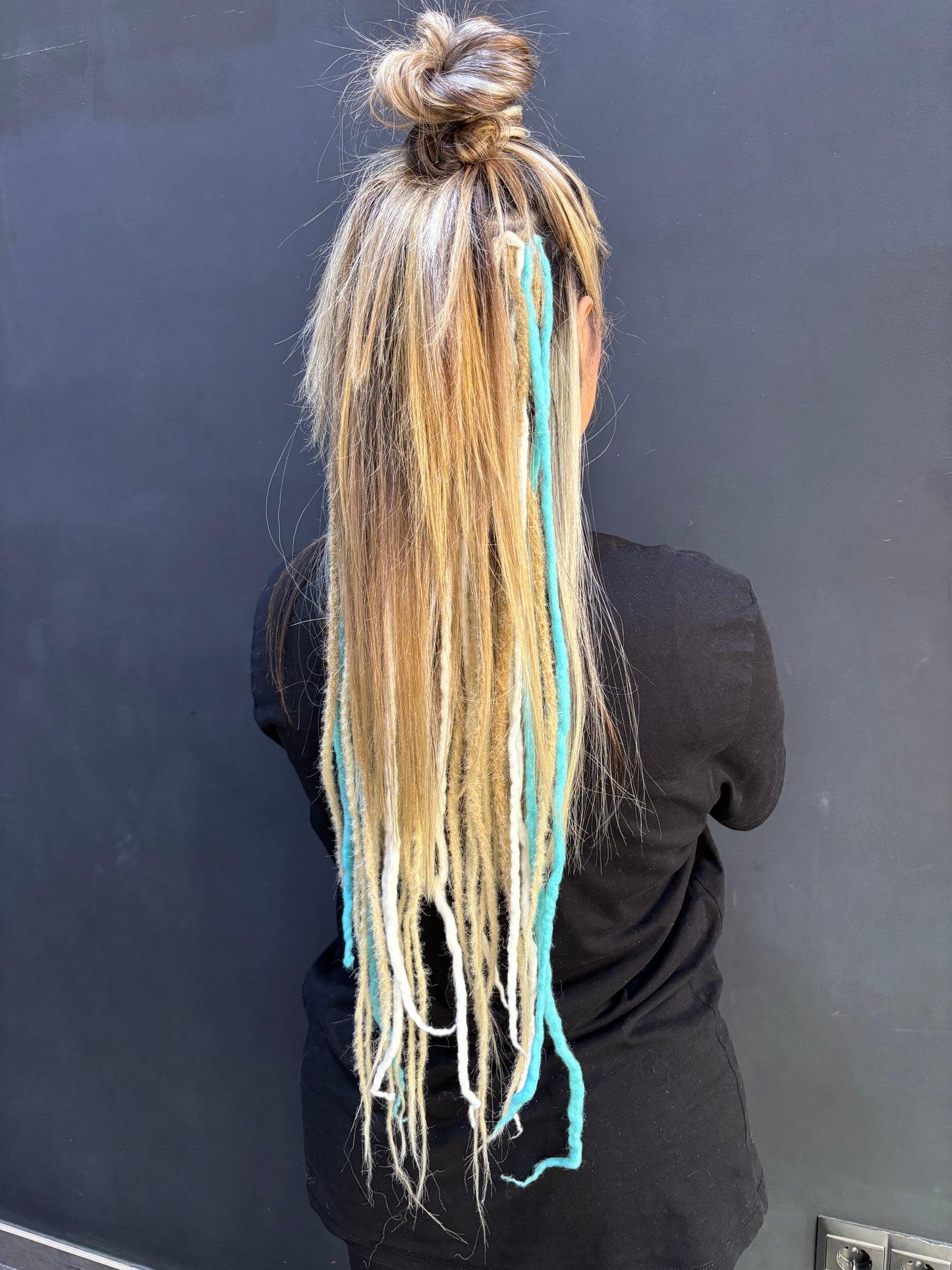 Rastas Rubio Turquesa
